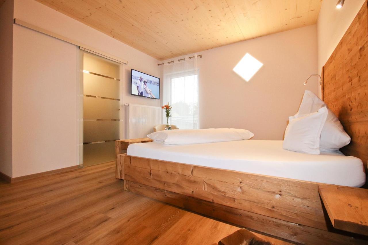 Hotel-Restaurant Gasthaus Bonimeier Niedergottsau Ngoại thất bức ảnh
