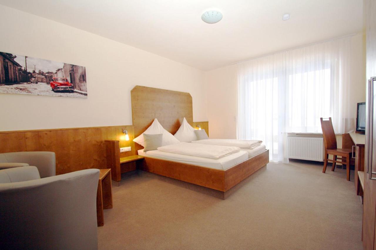 Hotel-Restaurant Gasthaus Bonimeier Niedergottsau Ngoại thất bức ảnh