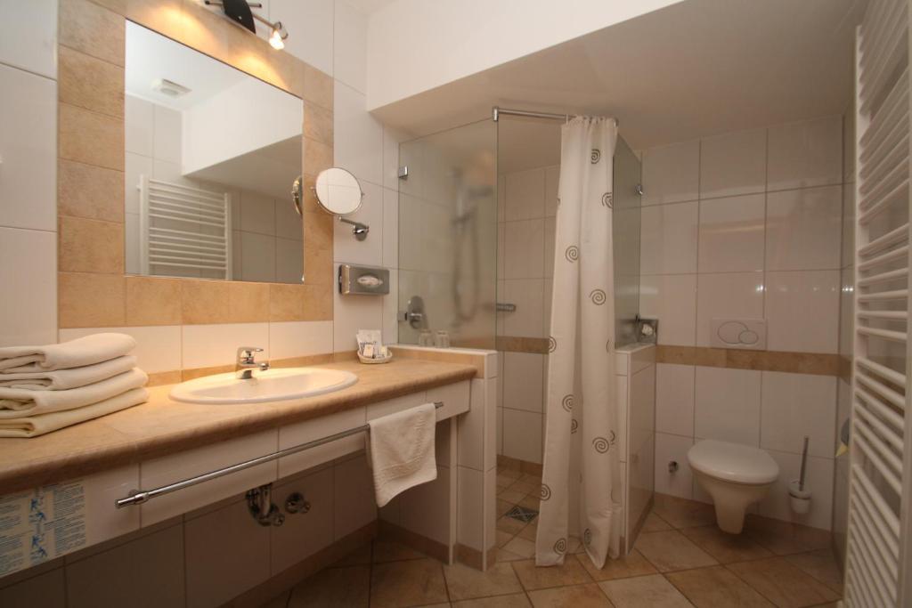 Hotel-Restaurant Gasthaus Bonimeier Niedergottsau Phòng bức ảnh
