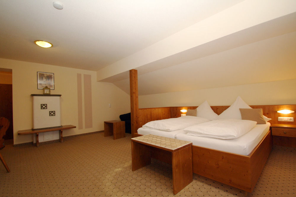 Hotel-Restaurant Gasthaus Bonimeier Niedergottsau Ngoại thất bức ảnh